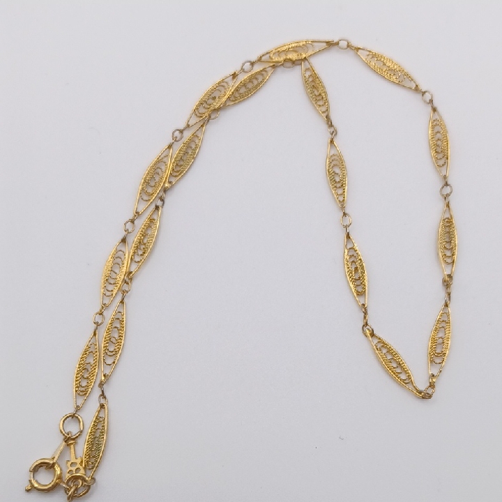 Crown Trifari Gold Tone Filigree Choker 30$
